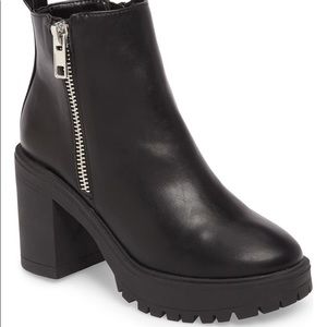 STEVE MADDEN TURBO BOOT WITH PLATFORM SIZE 9.5